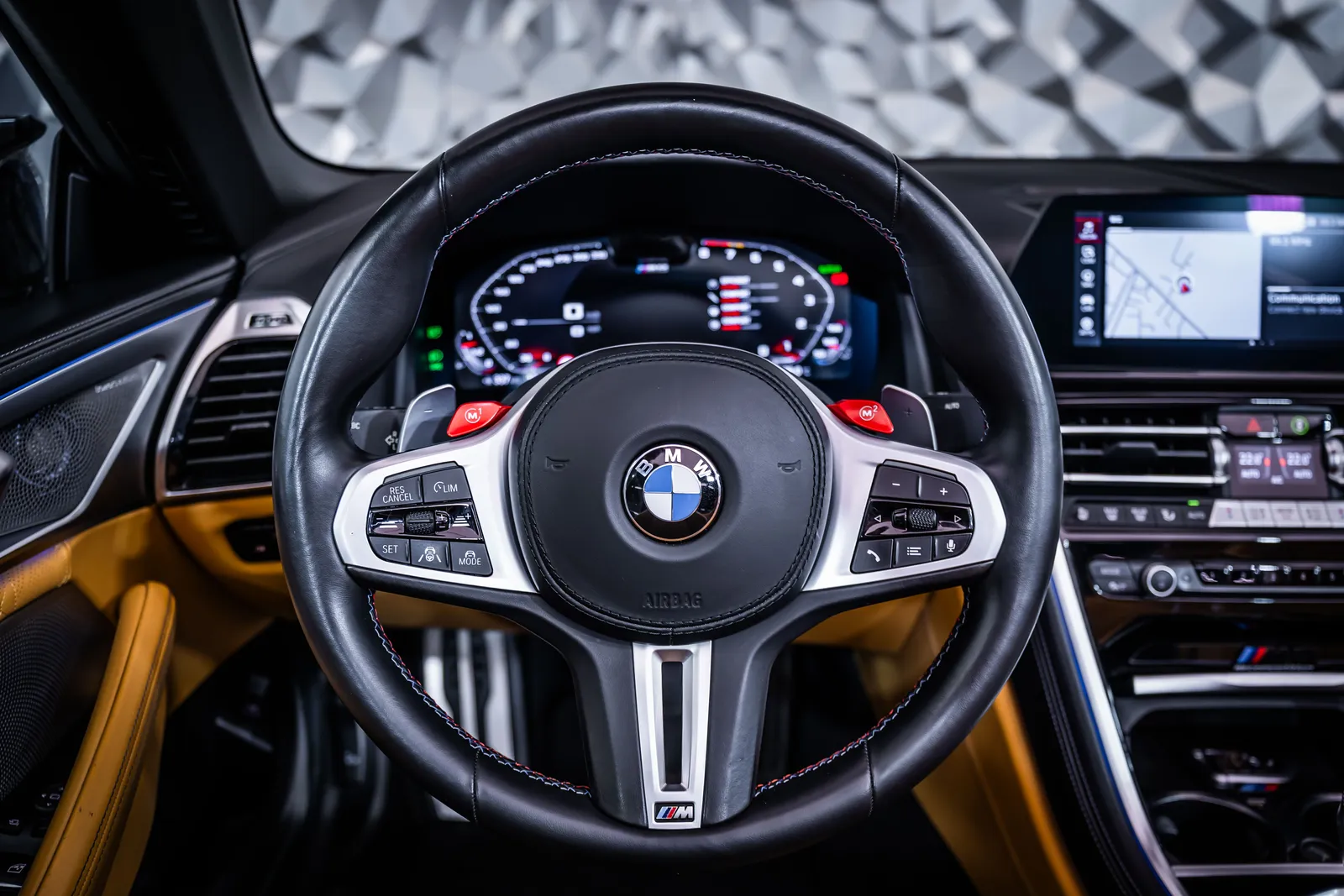 BMW M8 Competition Cabriolet Carbon*B&W – снимка 9