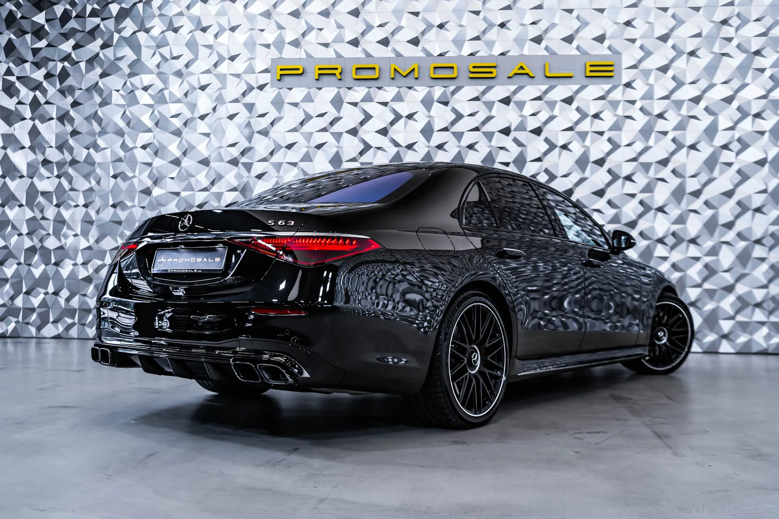 Mercedes-Benz S 63 AMG L 4M+*Burm4D*Carbon*Монитори*Pano*FirstCl – снимка 4