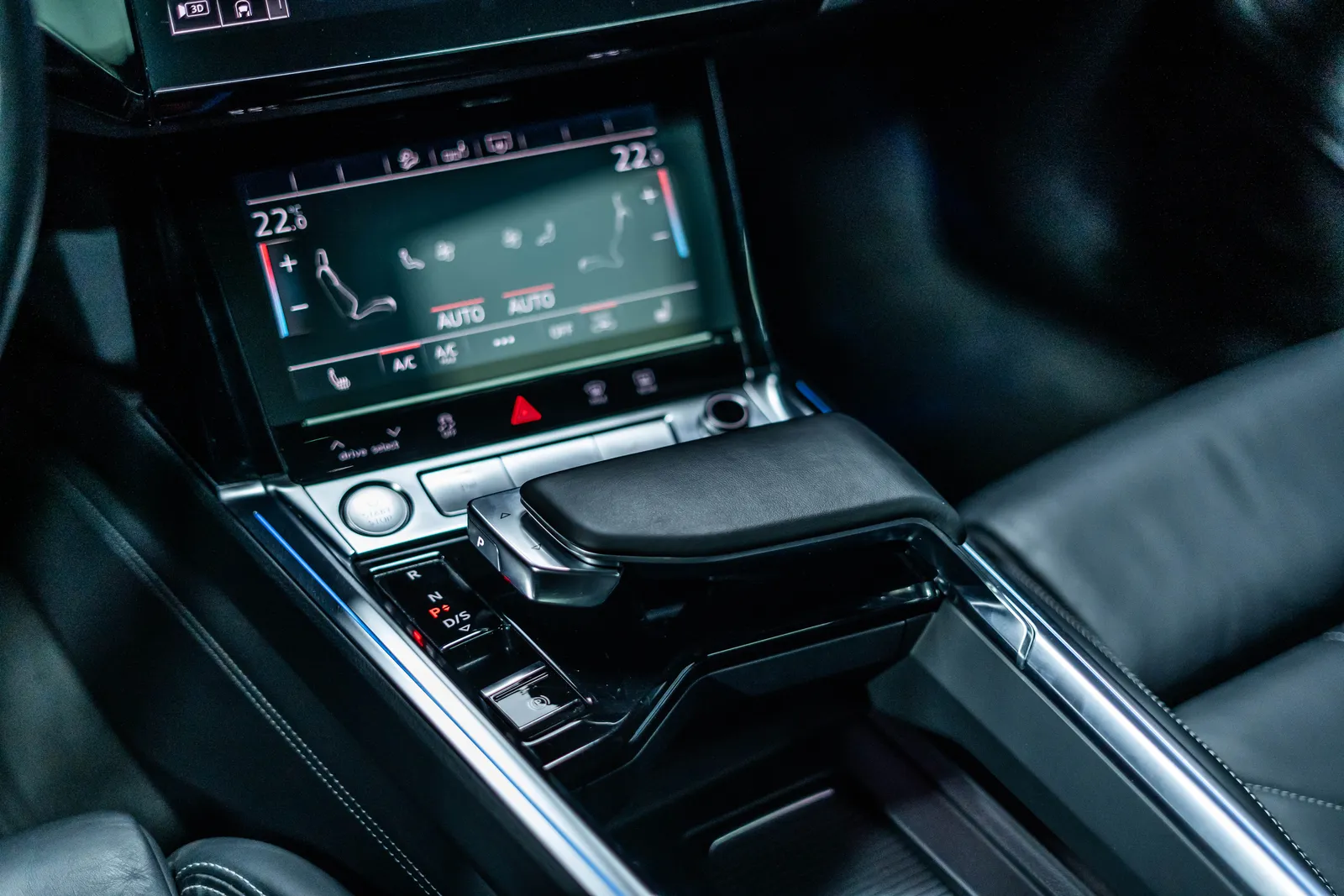 Audi E-tron 55 quattro Pano LED SHZ ACC Klimaut. – снимка 9