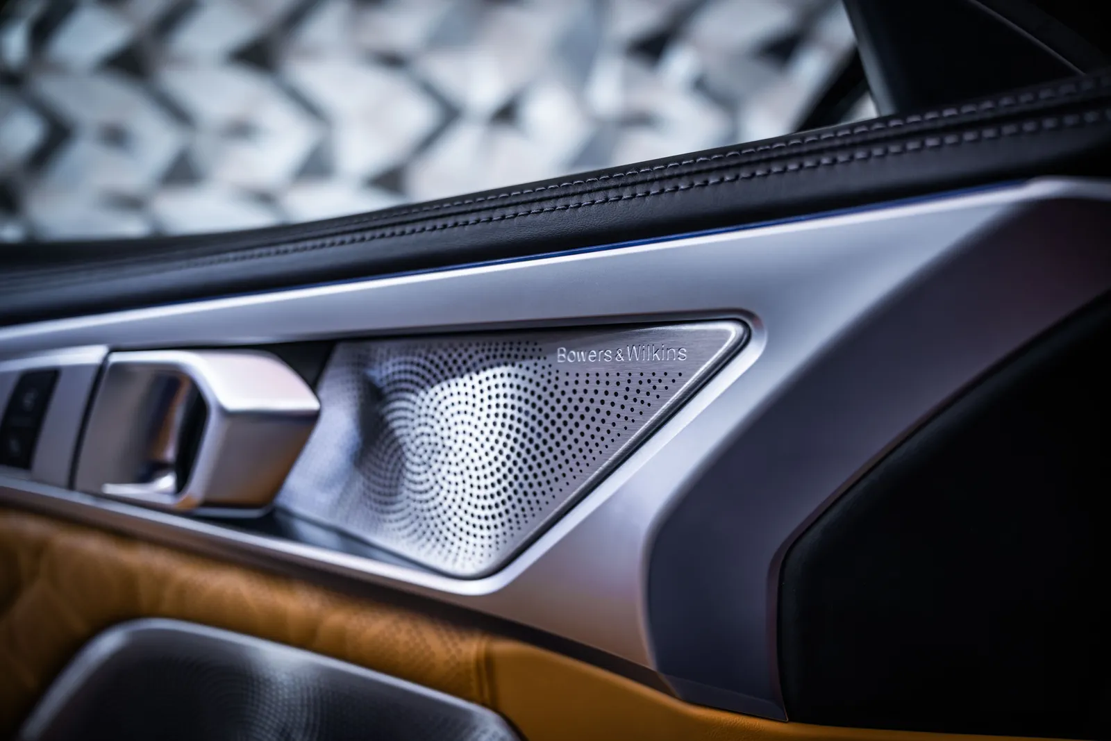 BMW M8 Competition Cabriolet Carbon*B&W – снимка 18