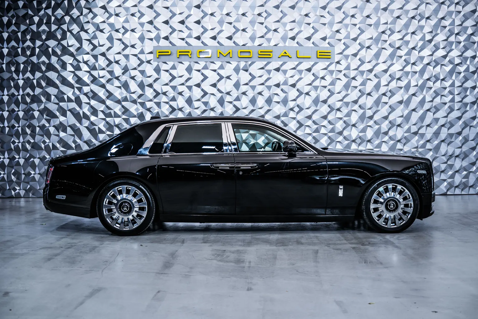Rolls-Royce Phantom VIII*StarLights*Massage*360*TV*22 – снимка 6