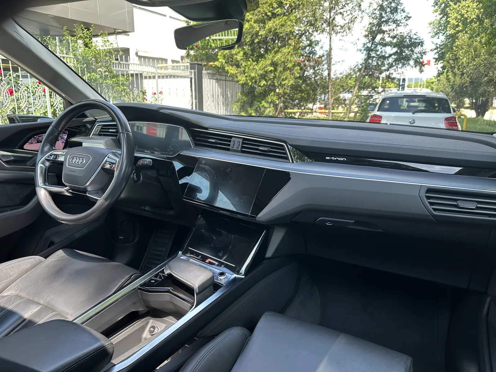 Audi E-tron 50 – снимка 9