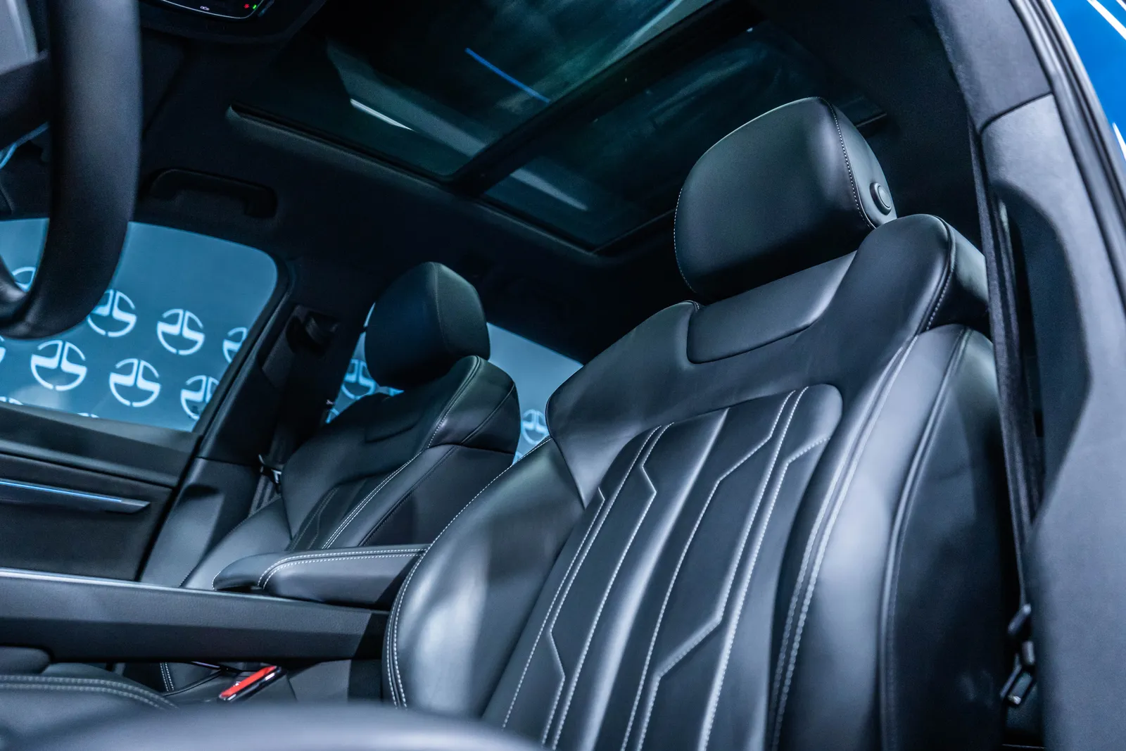 Audi E-tron 55 quattro Pano LED SHZ ACC Klimaut. – снимка 13