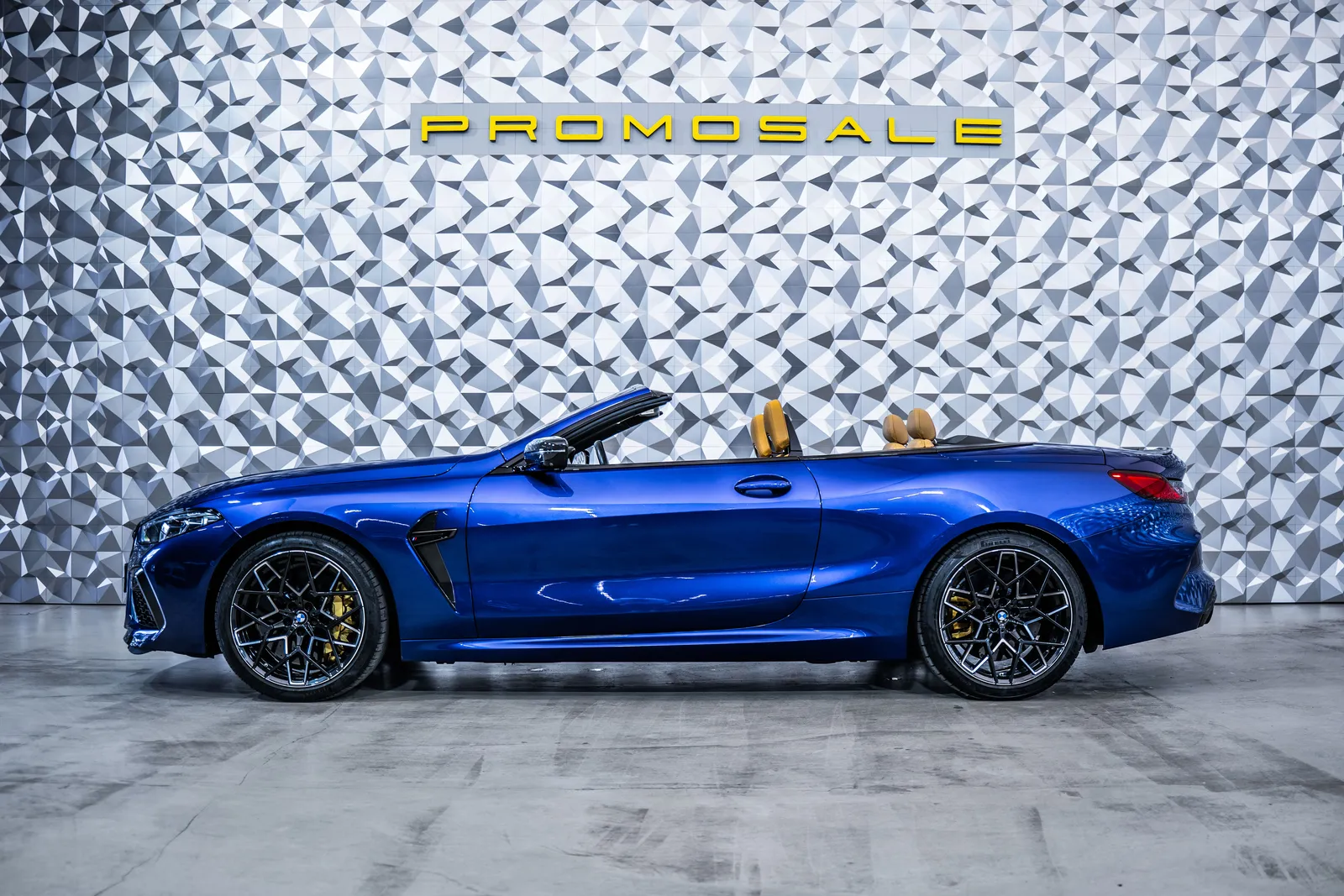 BMW M8 Competition Cabriolet Carbon*B&W – снимка 3