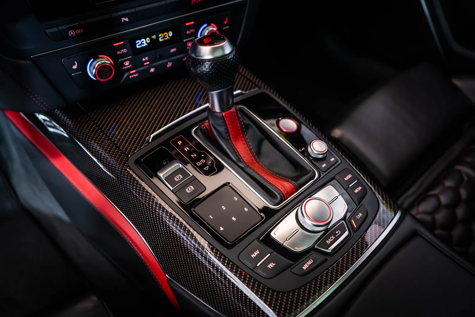 Audi Rs6 *Performance*B&O*HUD*ACC*SOFT-CLOSE* – снимка 9