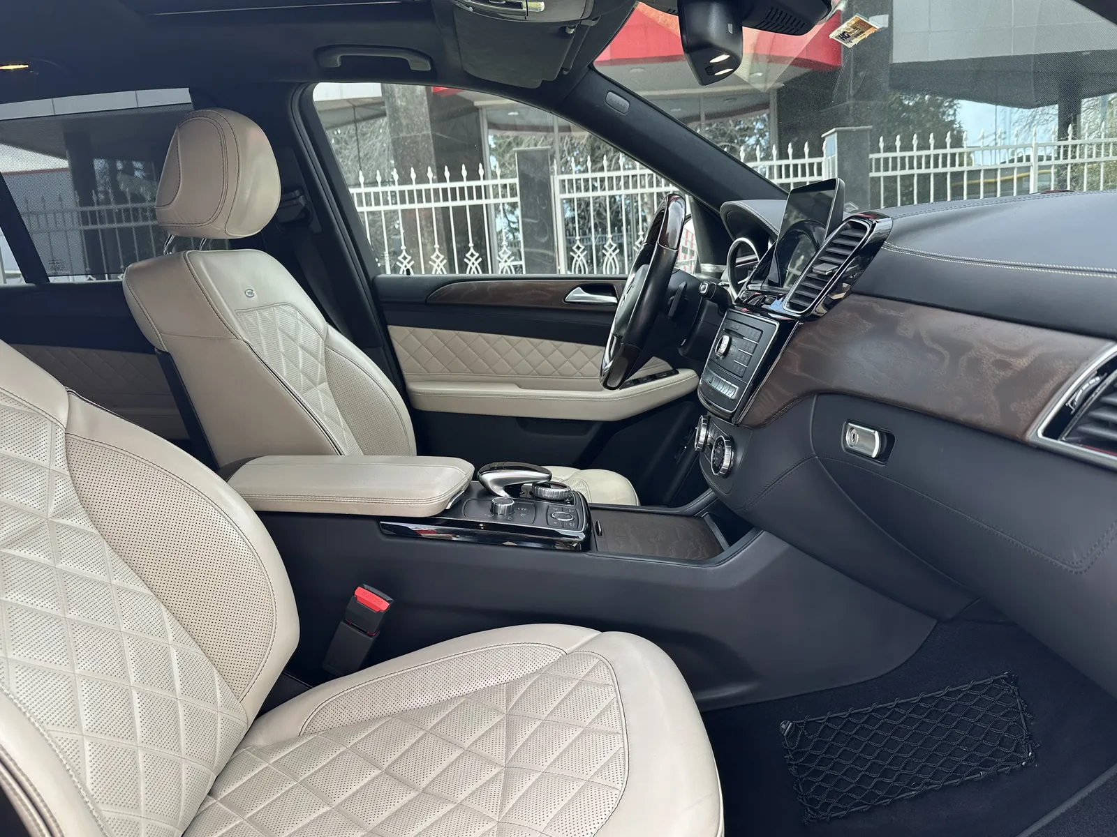 Mercedes-Benz GLE 350 d 4M*AMG*Designo*Night*OffRoad*Alcantara*h/k*Air* – снимка 7