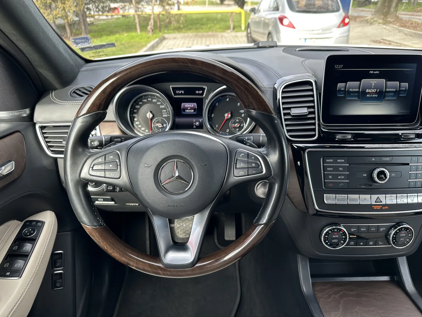 Mercedes-Benz GLE 350 d 4M*AMG*Designo*Night*OffRoad*Alcantara*h/k*Air* – снимка 14