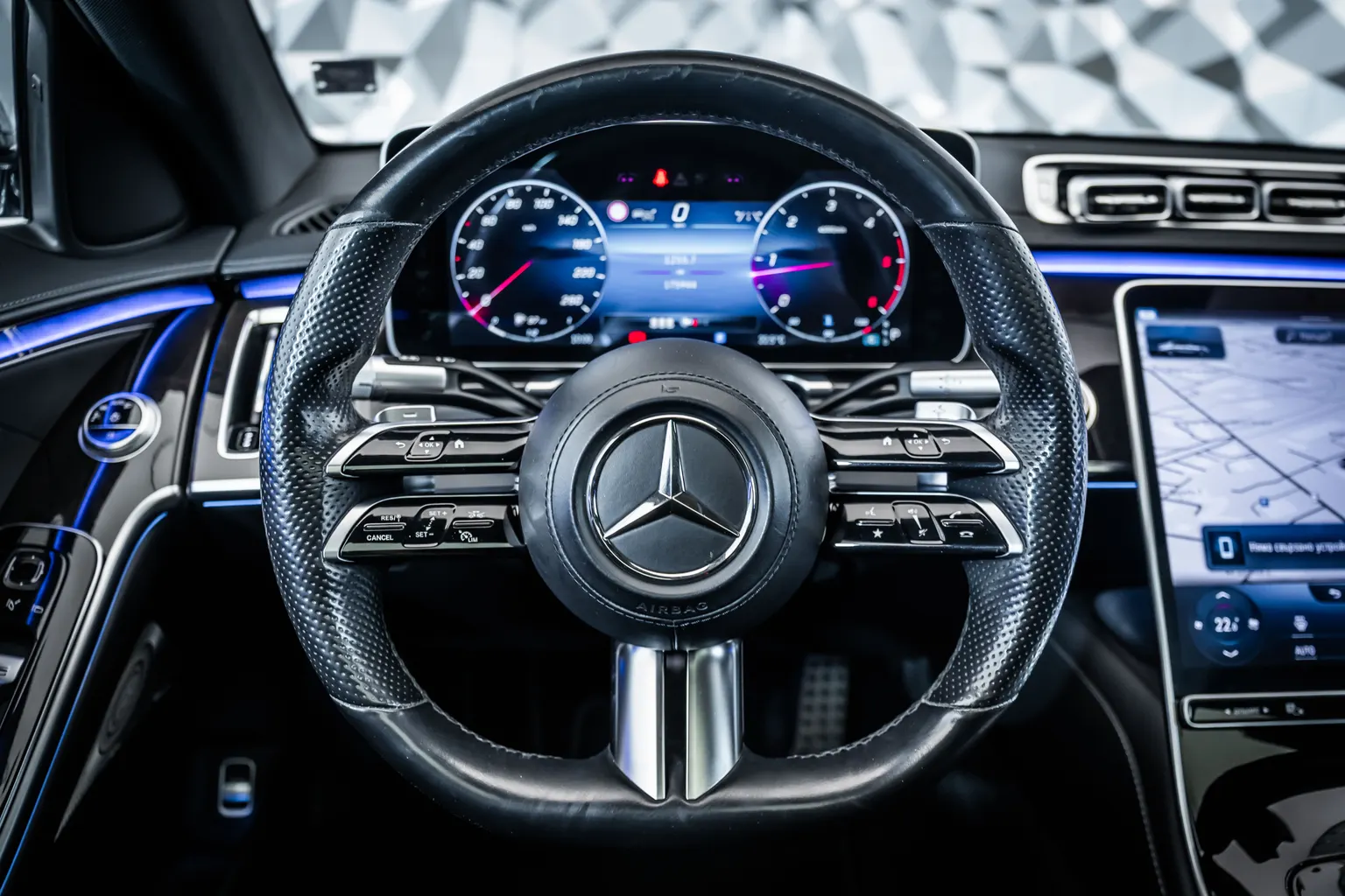 Mercedes-Benz S 400 d L 4M AMG+Pano+DIGITAL-L+Burmester3D+21 – снимка 11