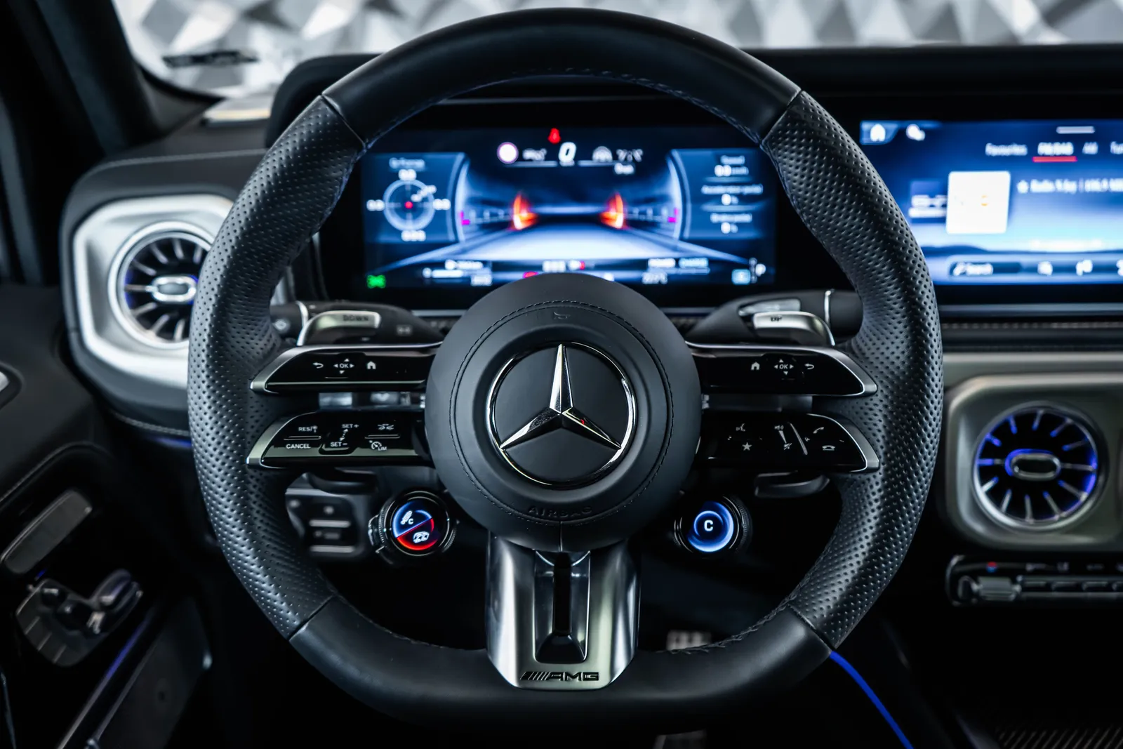 Mercedes-Benz G 63 AMG Carbon*Burmester*360 – снимка 11