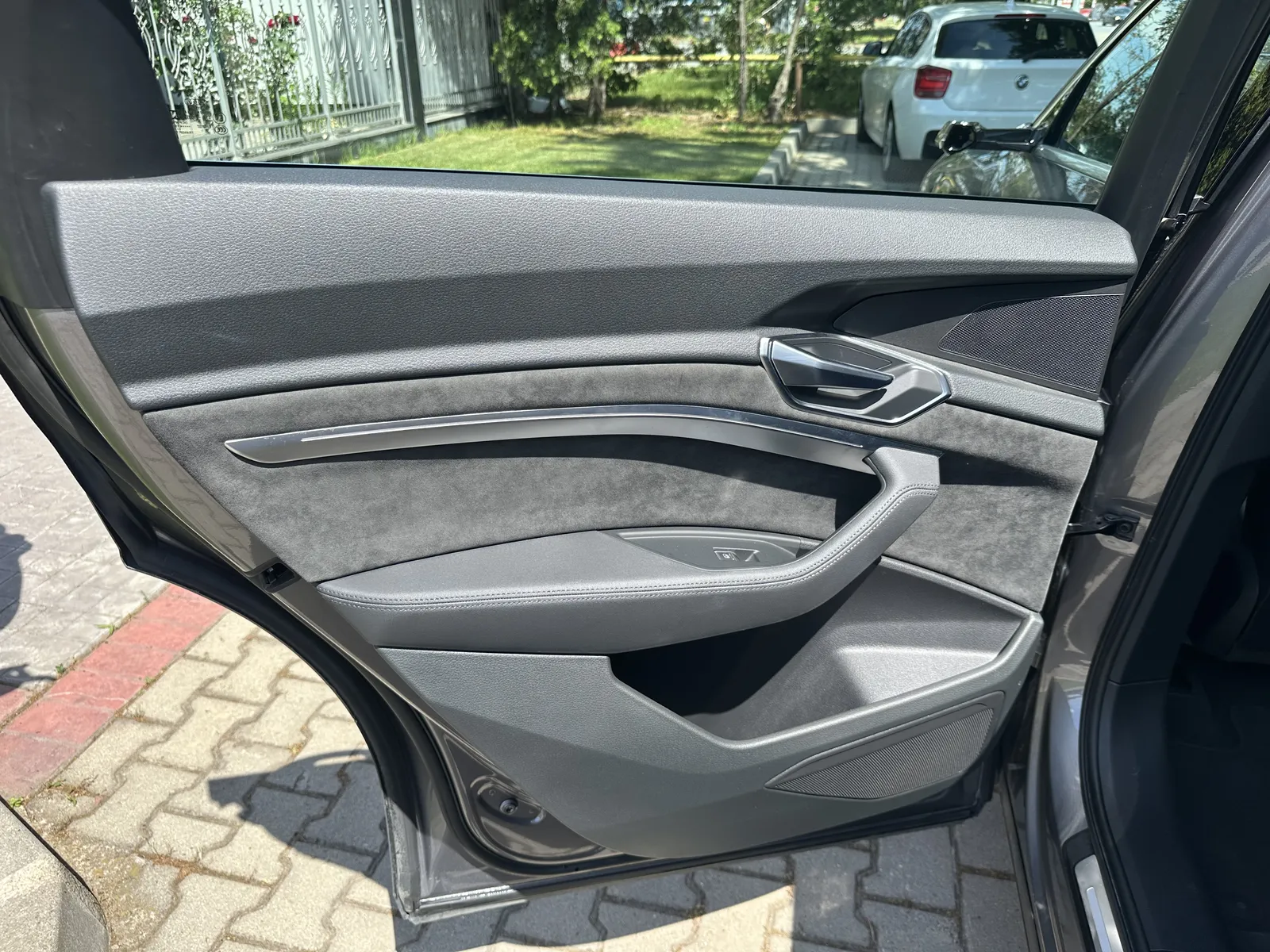 Audi E-tron 50 – снимка 14